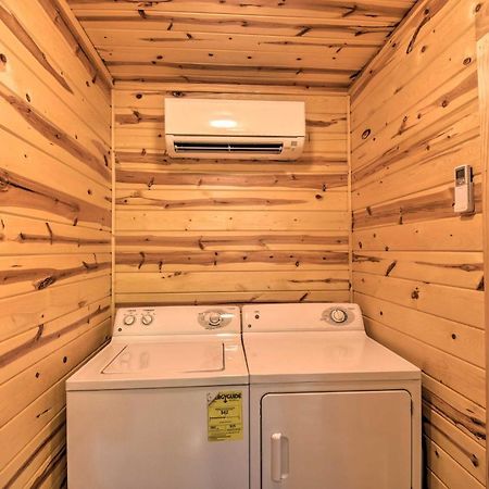 The Honeybee Cabin With Private Porch And Hot Tub Clarkesville Exteriör bild