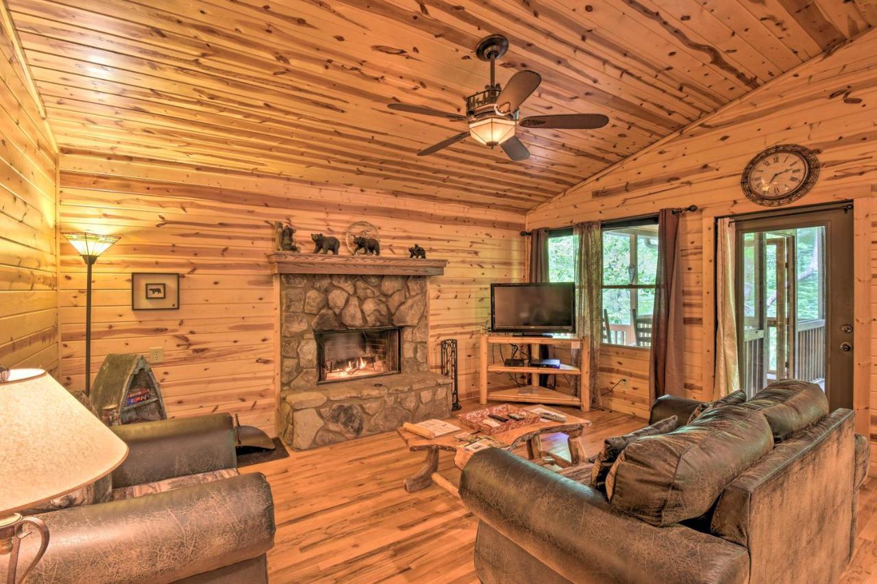 The Honeybee Cabin With Private Porch And Hot Tub Clarkesville Exteriör bild